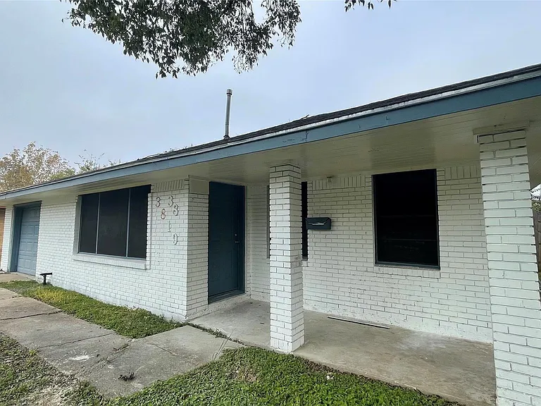 3819 Botany Ln — Photo 1