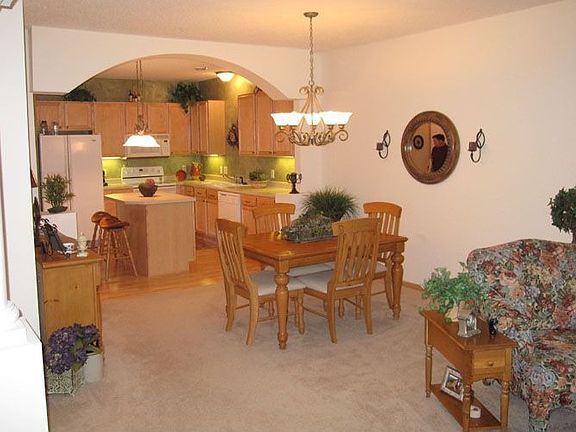 Dining Room & Kitchen