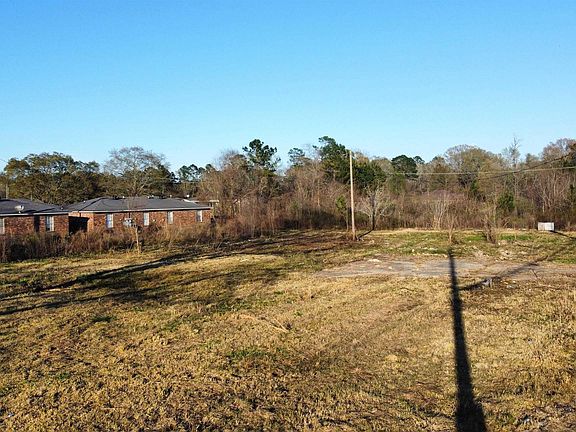 3rd image of 14321 Sparkle Ave