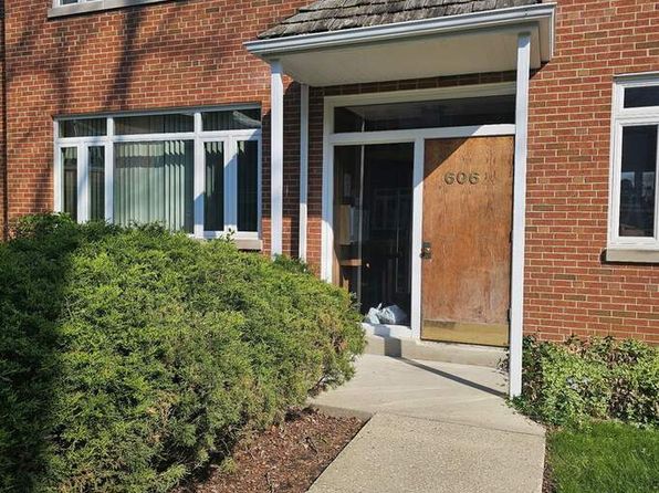 606 Green Bay Rd APT 2A