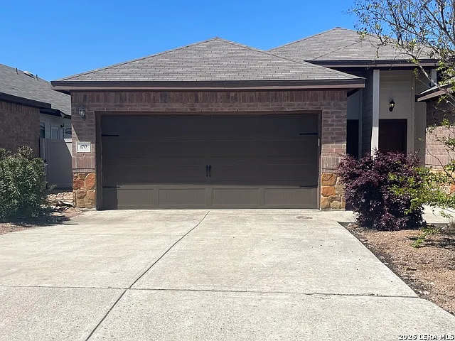 168 Joanne Cv — Photo 1