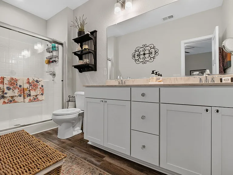 4772 Kilby Dr — Photo 35