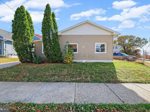 408 W 3rd Ave, Runnemede, NJ 08078