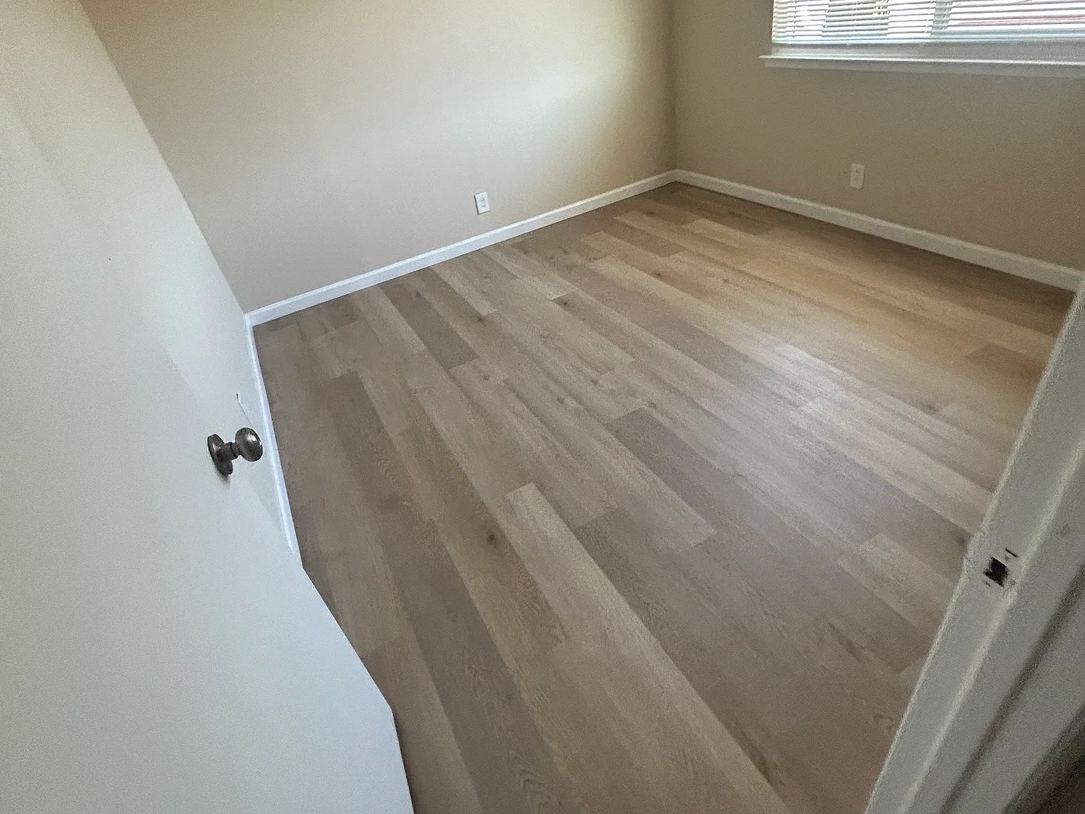 2 bed, 900 sqft, $2,500 — Photo 4
