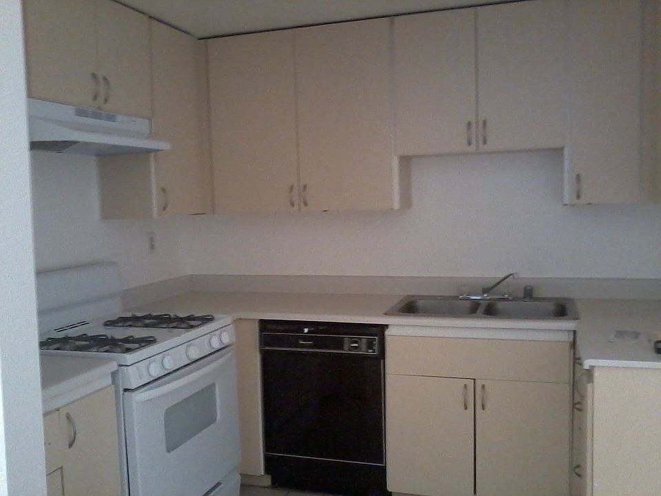 2nd image of 32021 Avenue E APT 33