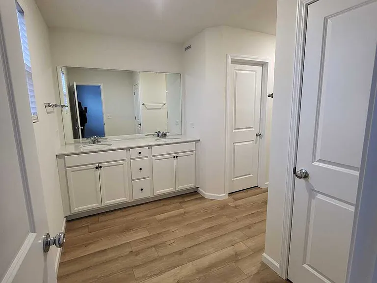 2227 Horseshoe Cir #2227 — Photo 25