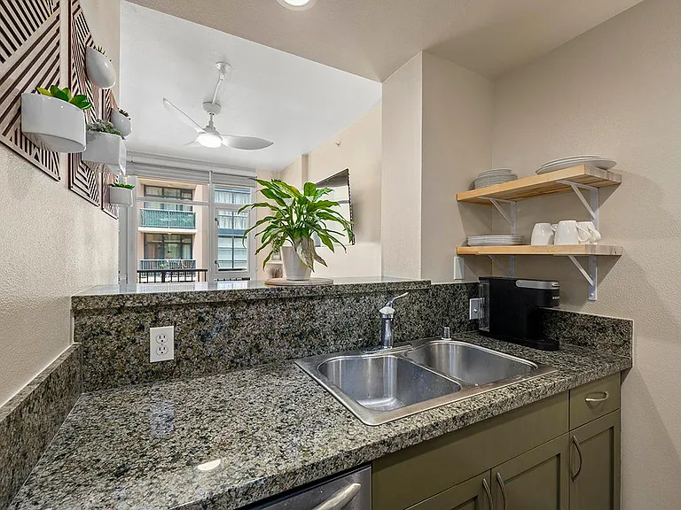 530 K St #408 — Photo 10