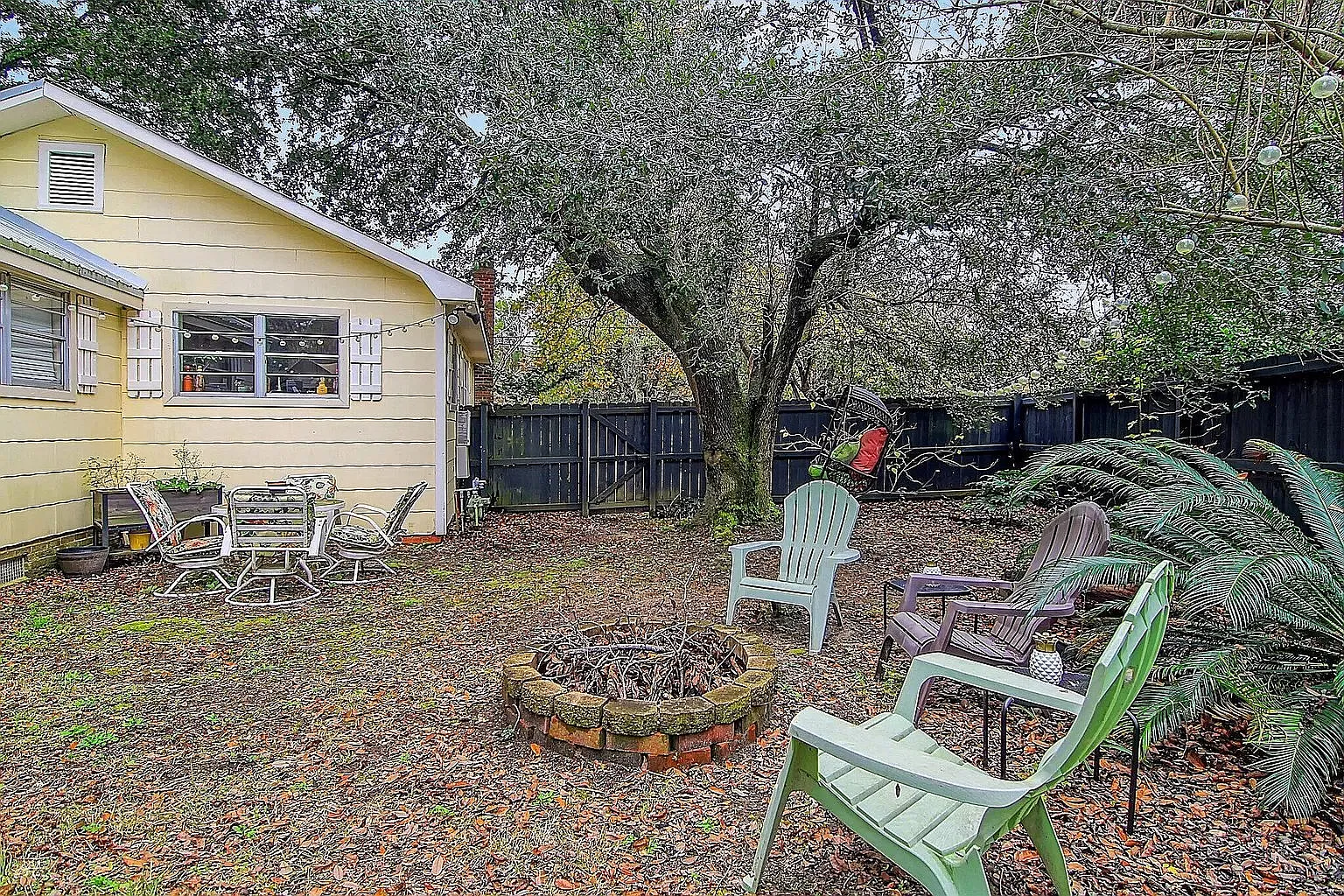 2001 Central Avenue Cottage - Cotta... — Photo 4
