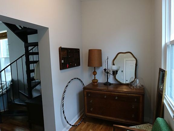4th image of 1857 N Mozart St APT 2R