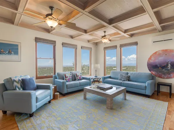 70 La Ventana, Santa Fe, NM 87508