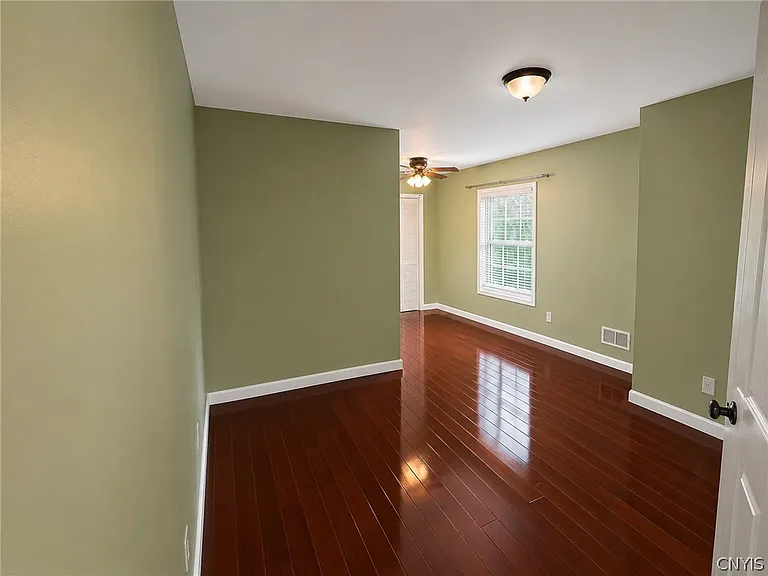 923 Emmett St — Photo 24