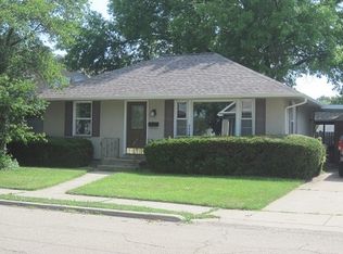 1115 Calhoun St, Peru, IL 61354