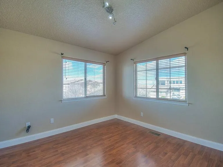 7100 Dancing Eagle Ave NE — Photo 29