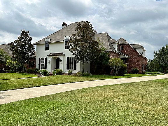 2nd image of 4215 Persimmon Way