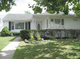 238 E Penn St, Long Beach, NY 11561