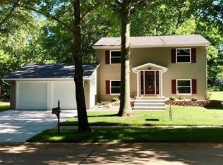 416 Tulsa Ave, Ballwin, MO 63021