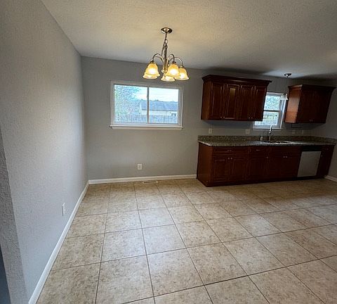 3rd image of 3312 Woodsman Ln