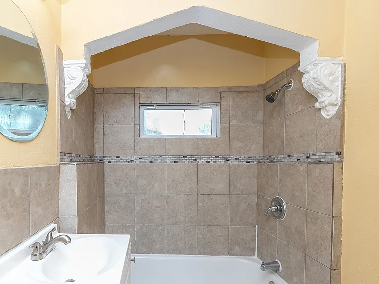 7210 Bellefontaine Ave — Photo 12
