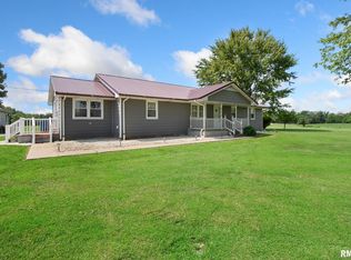 6746 Park Street Rd, Benton, IL 62812