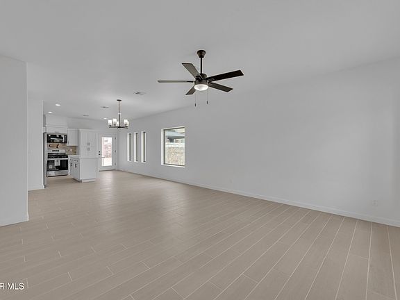 3rd image of 13908 Paseo Perlas Dr