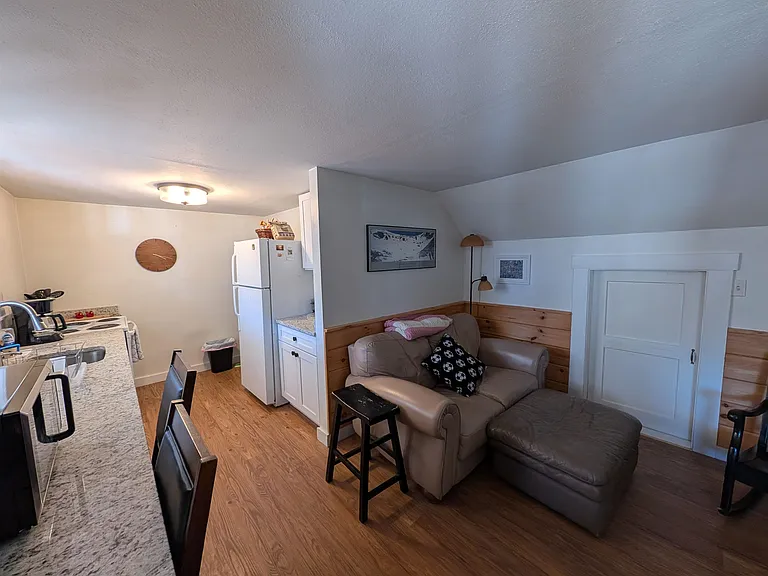 73A Highland St — Photo 9