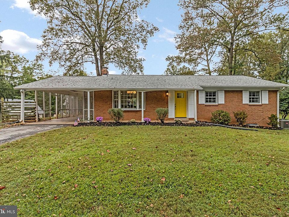 1st image of 4500 Oak Hill Rd