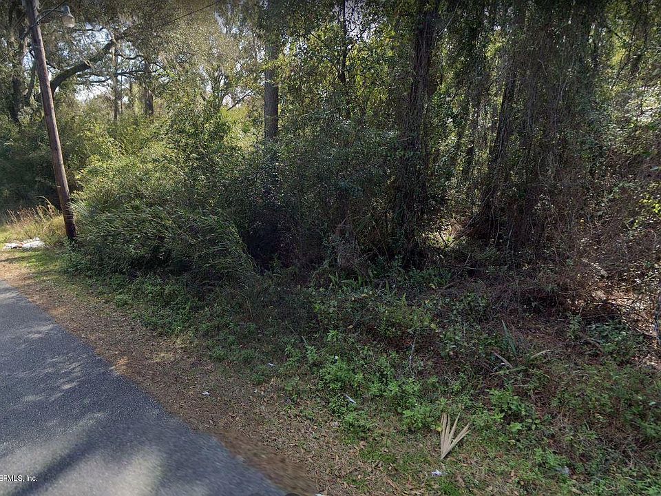2nd image of 863 Helen St Lot 4
