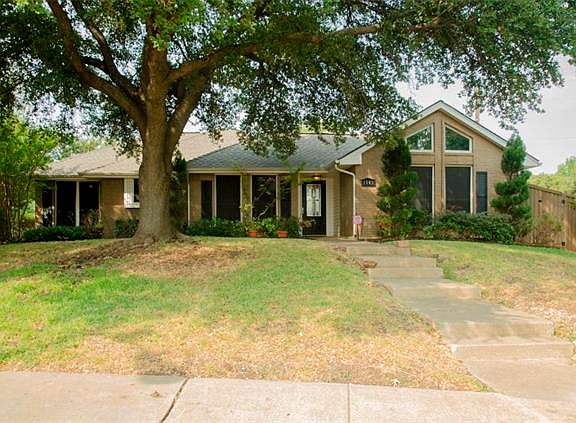 2nd image of 1505 Valencia Dr