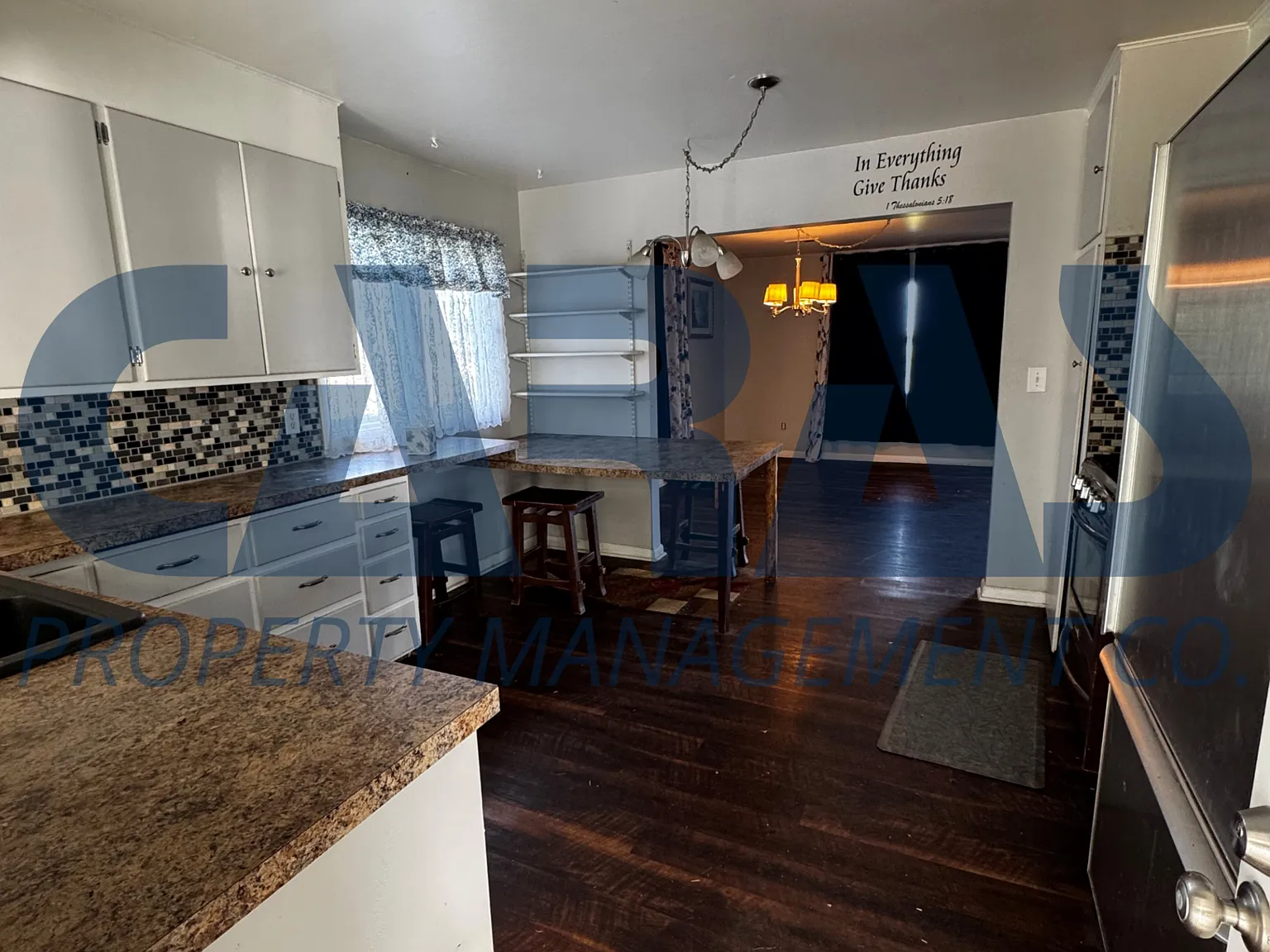 3 bed, 1870 sqft, $2,300 — Photo 2