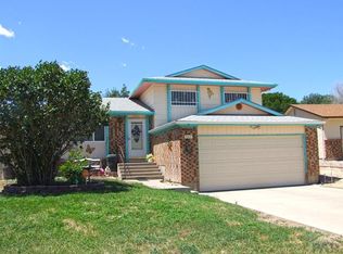 537 Starlite Dr, Pueblo, CO 81005