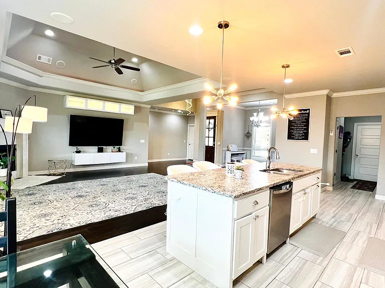 4100 Heartwood St — Photo 5