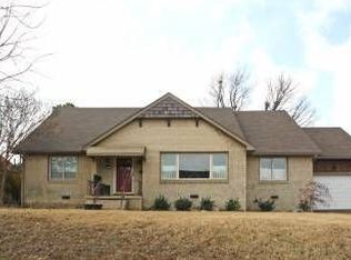 226 S Waverly Dr E, Tulsa, OK 74104