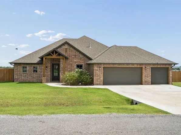 5738 Tadpole Dr, Elgin, OK 73538