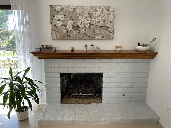 5th image of 302 Odebolt Dr