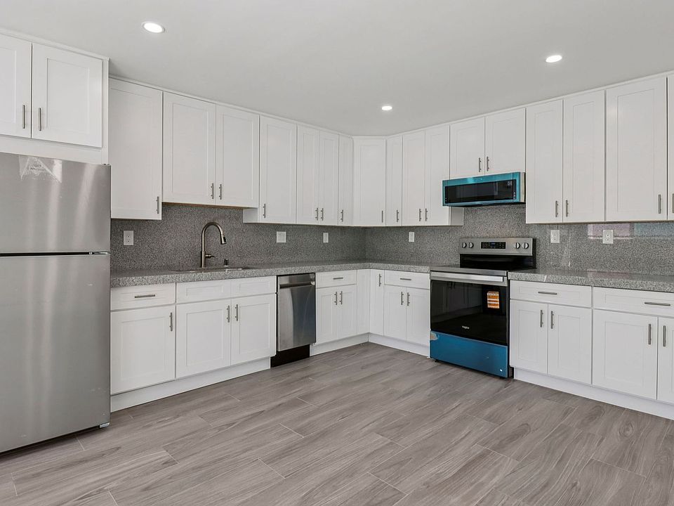 1st image of 738 S Orange Ave #21