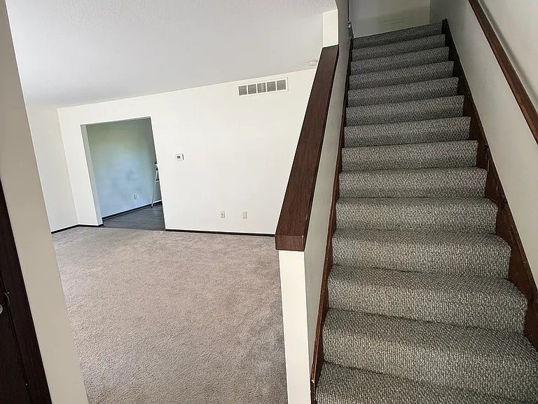 2330 Darwin Ln — Photo 7