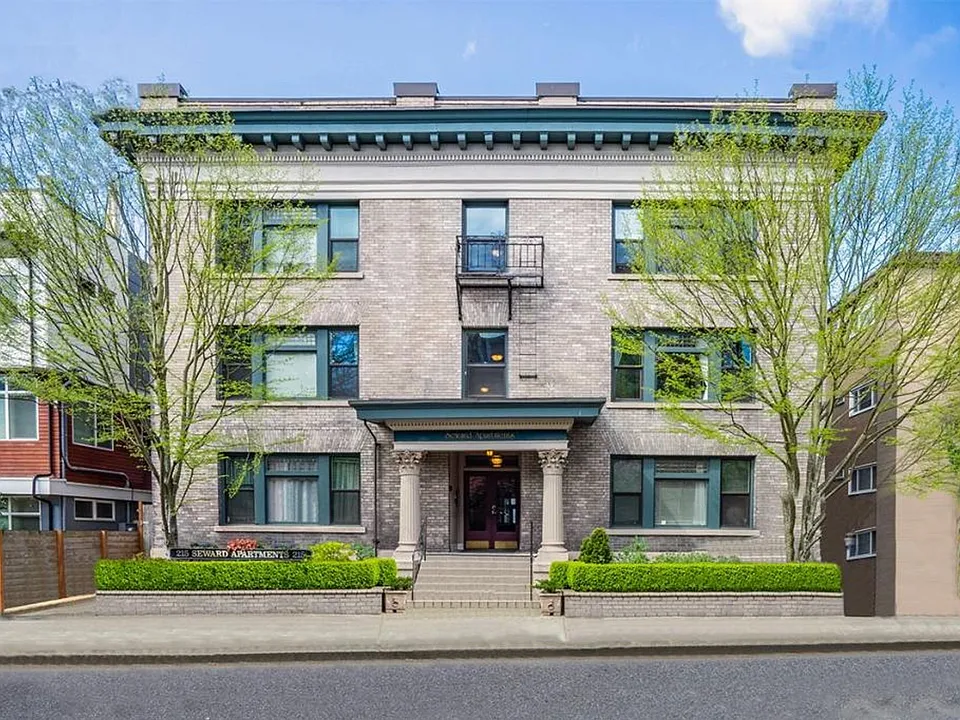Seward Apartments