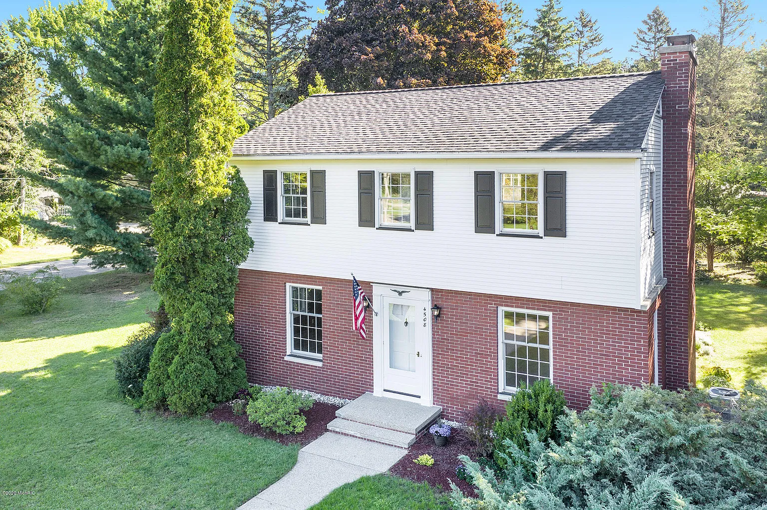 4508 Davis Rd photo 1