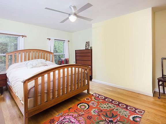 2nd image of 336 Sackett St