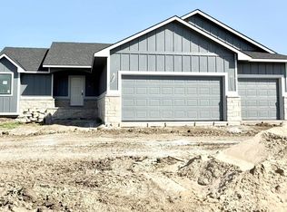 5484 N Toben Dr, Wichita, KS 67226