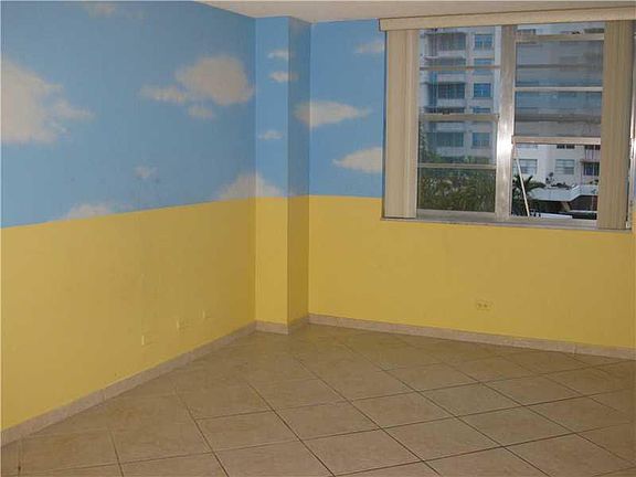 4th image of 250 174th St APT 305