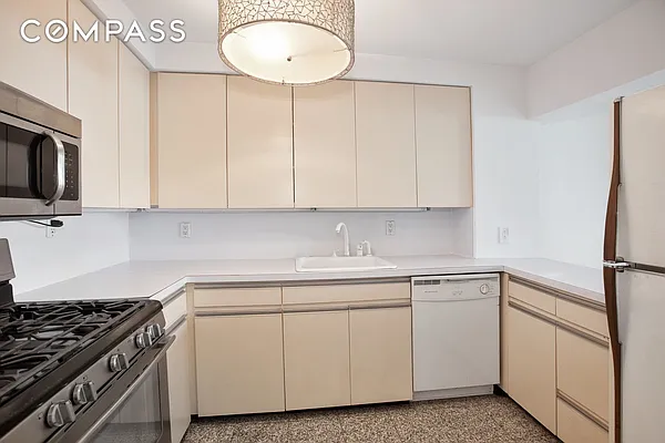 Sold by Compass | media 4