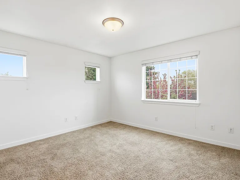 2222 Baxter Ln — Photo 8