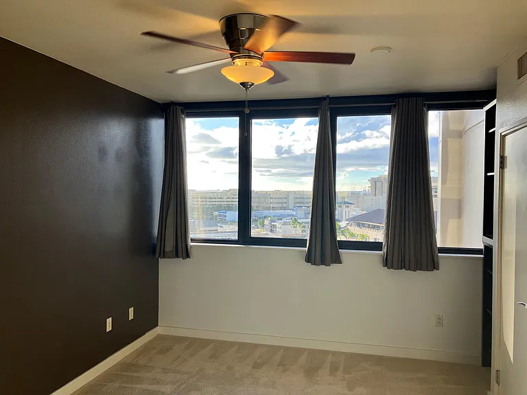 600 Queen St #803 — Photo 7
