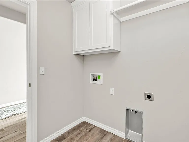 5316 Lannister Ln — Photo 24