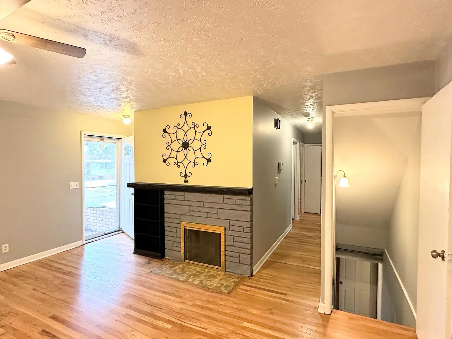 4634 Camden Ave — Photo 3
