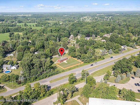 5th image of 3687 Josephine Ln