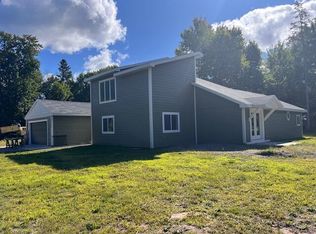 3349 Lakeshore Dr, Sault Sainte Marie, MI 49783