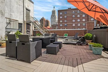 Rented by R New York