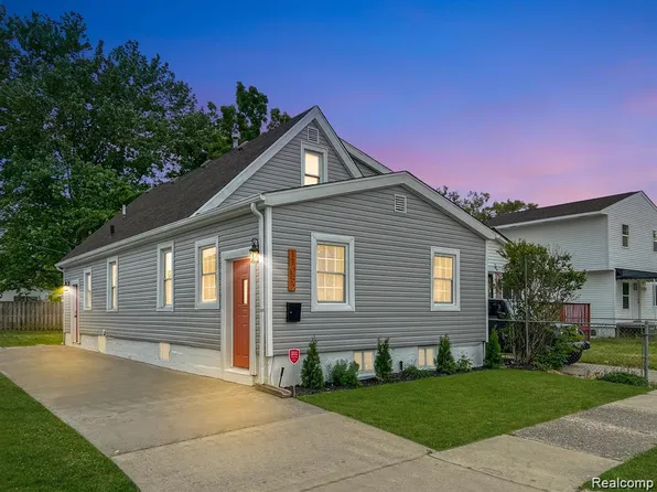 11052 Essex Ave, Warren, MI 48089